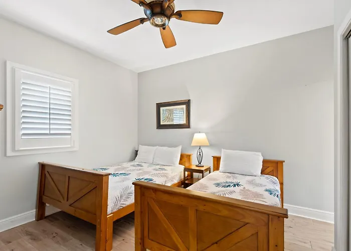 San Carlos 1709 * Gulf Shores